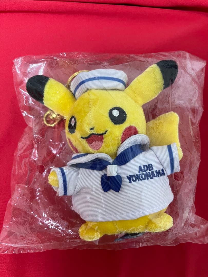 横浜　ヨコハマ　セーラー服　ピカチュウ ぬいぐるみ　キーホルダー　ADB ポケモン - 美品☆ADB YOKOHAMAピカチュウぬいぐるみ 白×青 2017 限定