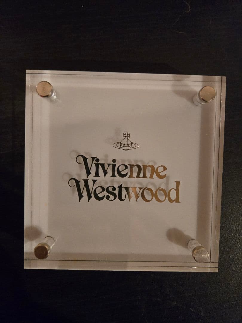 Vivienne Westwood 非売品　置物 2026年最新】Vivienne Westwood 置物の人気アイテム - メルカリ