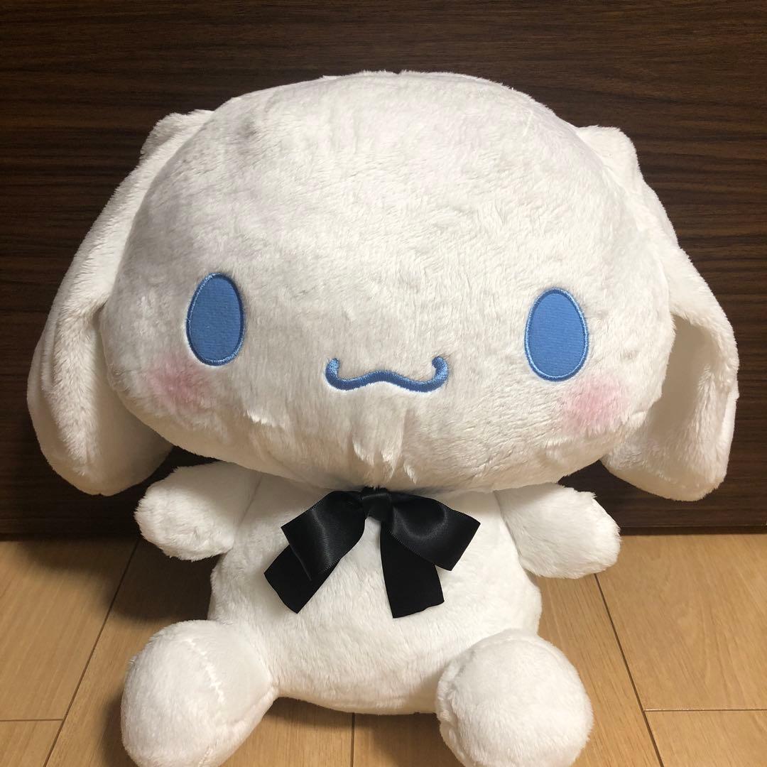シナモロール カラフルリボン BIGぬいぐるみ 黒 シナモン 目黒蓮
