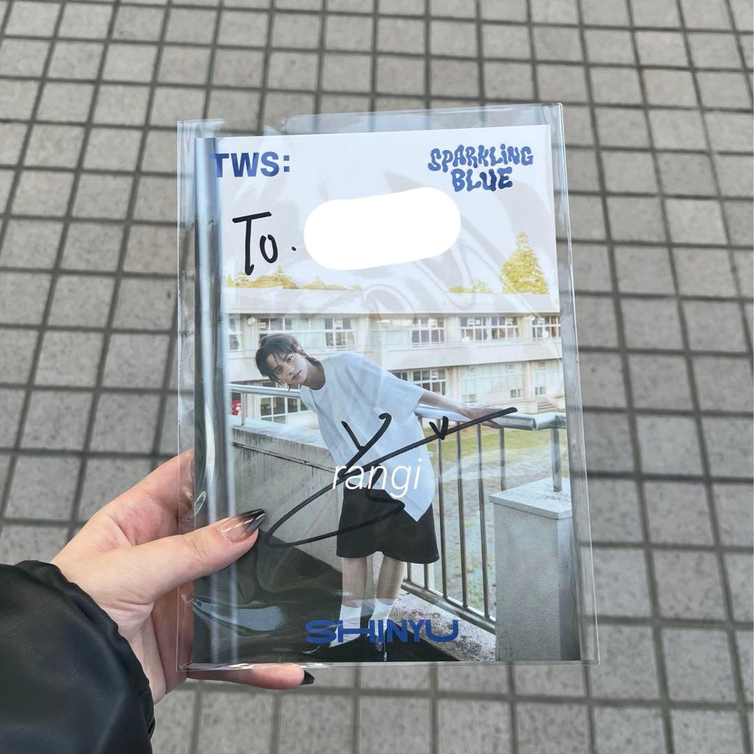 TWS SHINYU シンユ シニュ 直筆サイン入りポストカード - メルカリ
