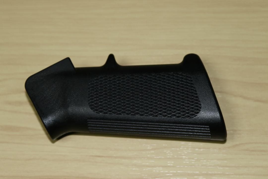 実物 COLT M4A1 A2 グリップ E&C 製 】電動ガン M4シリーズ対応 COLT A2 ピストルグリップ レプリカ