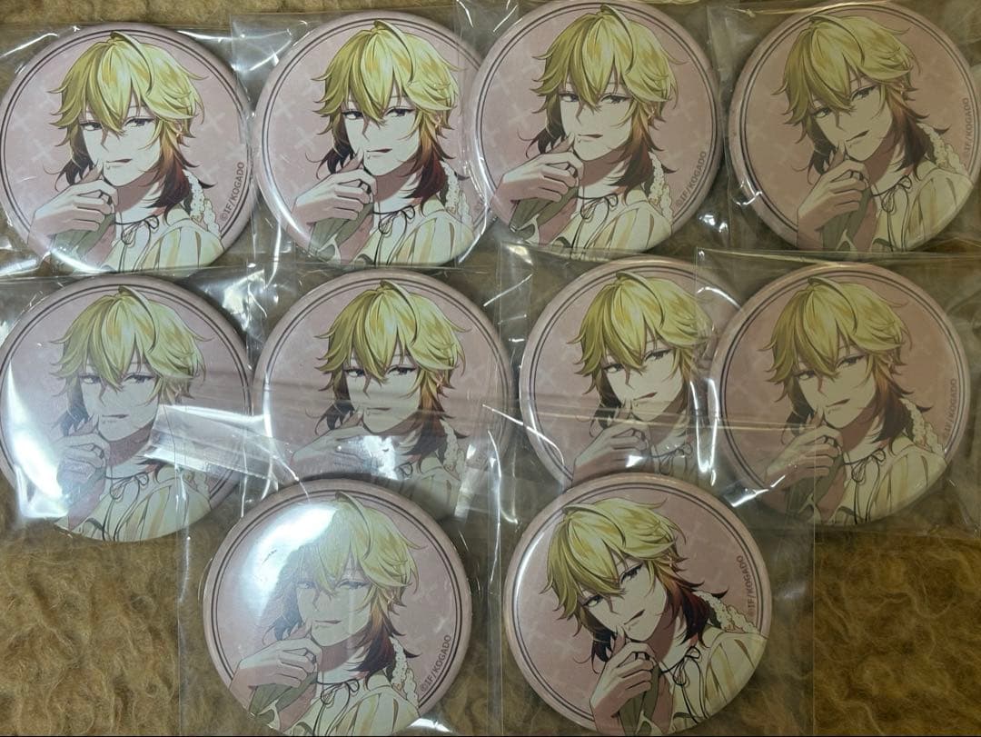 OVER REQUIEMZ オバレク クロード 缶バッジ with sweets OVER REQUIEMZ クロード 缶バッジ カウントダウン｜Yahoo!フリマ（旧