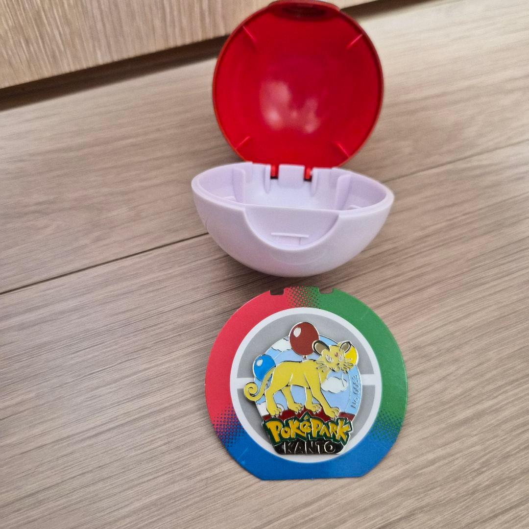 ポケパークカントー ピンバッジ ポケモン ピンズ キュウコン - メルカリ