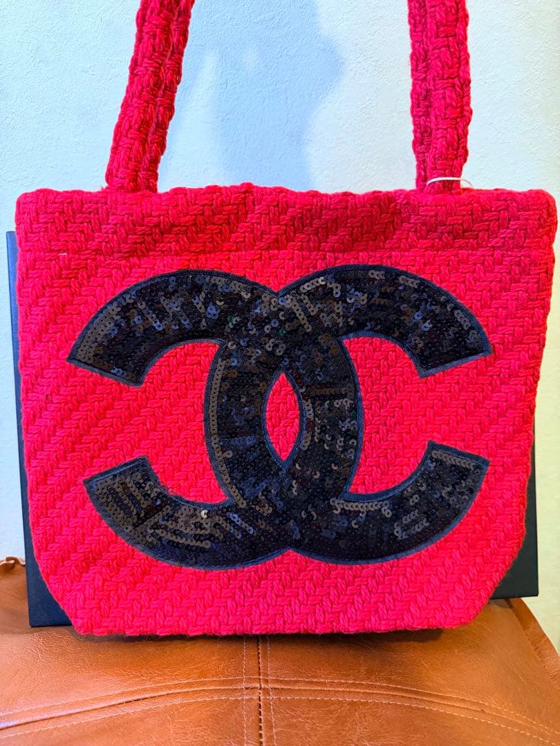 CHANEL シャネル　ビッグ　レッド CCロゴ トートバッグ ノベルティ シャネル ノベルティ トートバッグ CHANEL カメリア レッド バッグ 赤