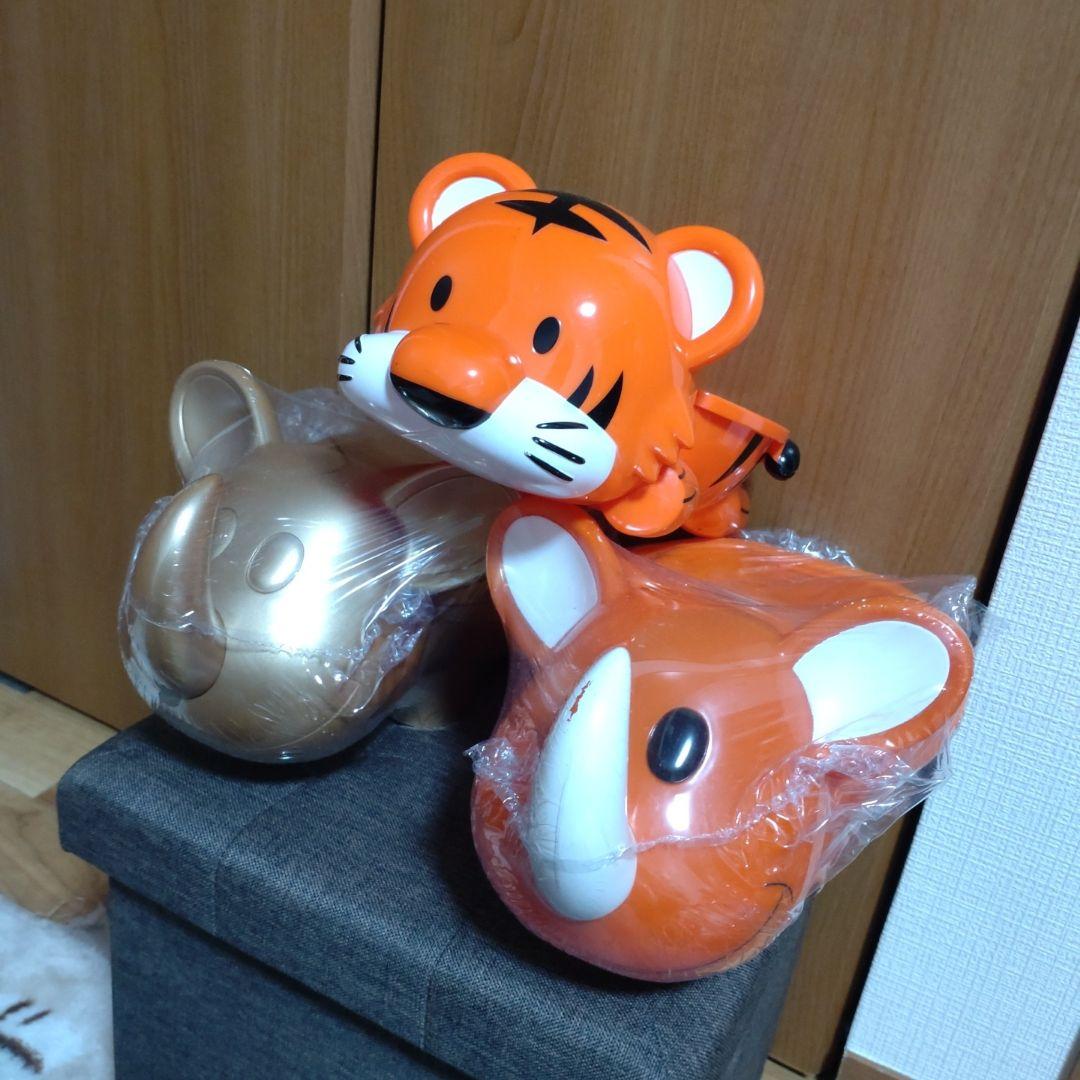 ジャグラー　トラッぴ＆ツノっち&ツノっちゴールド ドル箱セット ジャグラー スロット ドル箱 トラっぴ ツノっち セット 中古品の通販