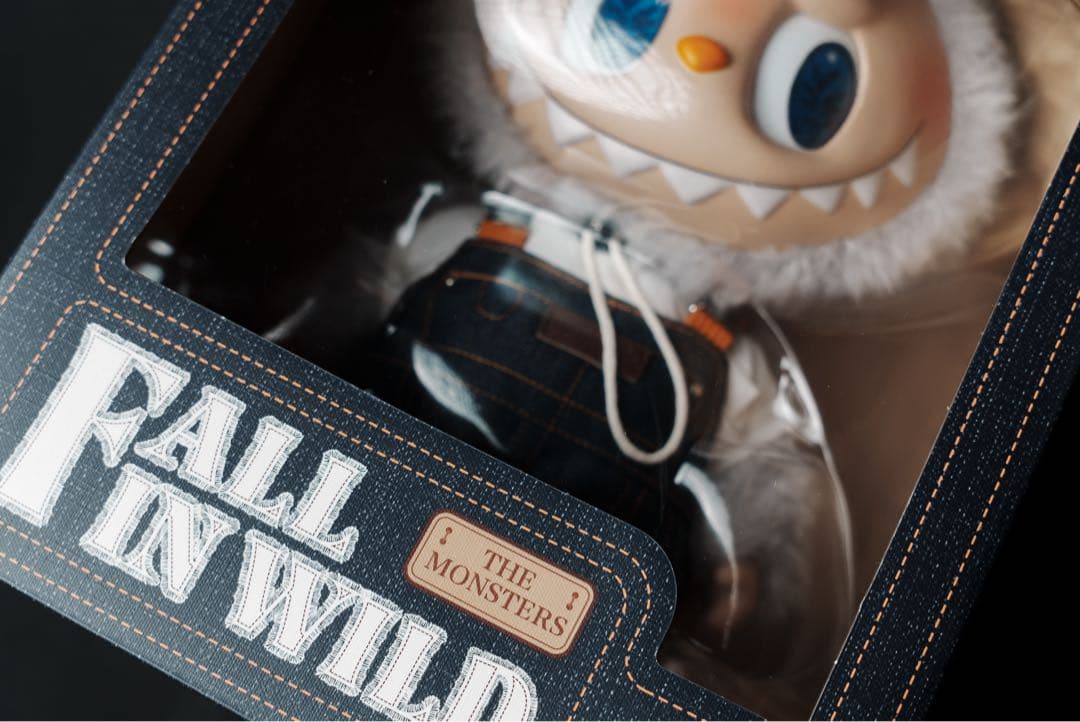 POP MART Labubu Fall In Wild 正規品レシート付 - メルカリ