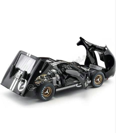 1/18 フォードGT-40 MK2　 Shelby Collectibles