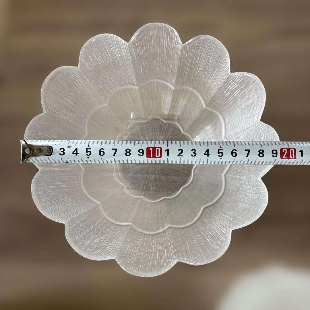 花びら型 ガラスボウルセット大1、小5 - メルカリ