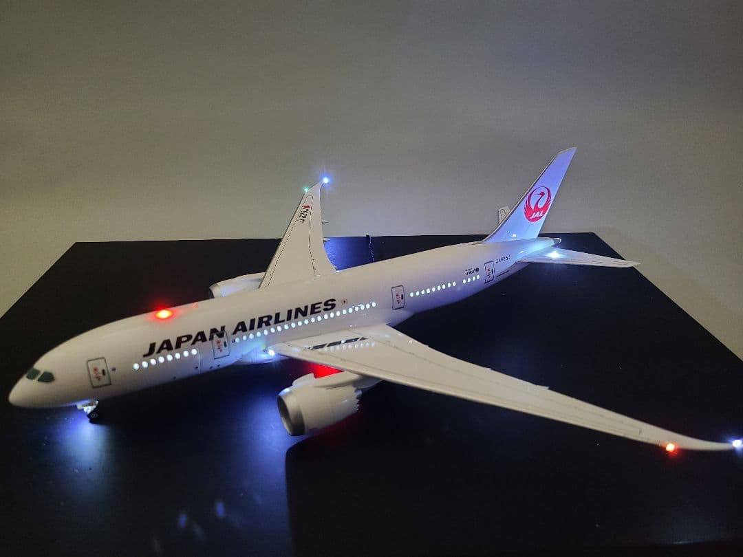 JAL Boeing 787-8 LED仕様 完成品 Phoenix-models 04438 Boeing 787-8 Dreamliner JAL Japan Airlines J
