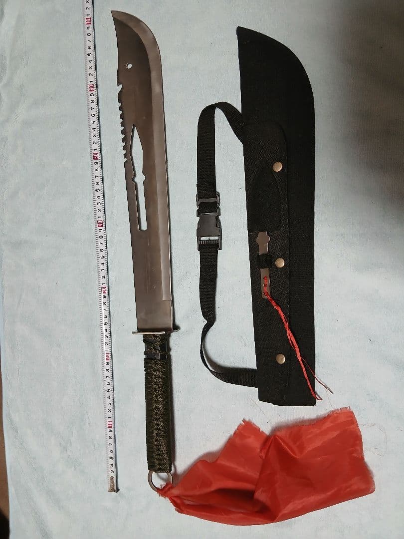 鋸刃付き刀 約60cm 黒い鞘付き 楽天市場】焔鋸刀 ENKYOTOU（薄刃仕様） 布製刀袋付き！ 【空想刀 高級