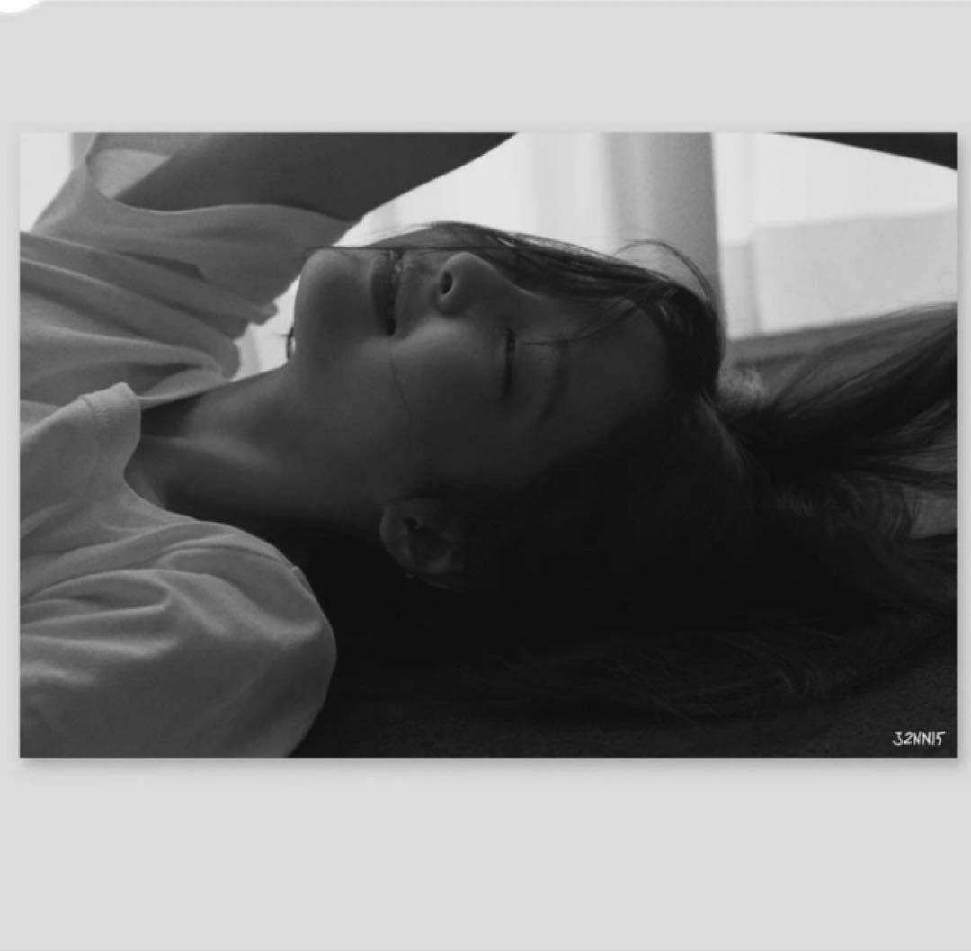 JENNIE ジェニー J2NNI5 Art Poster ポスター 3 C - メルカリ