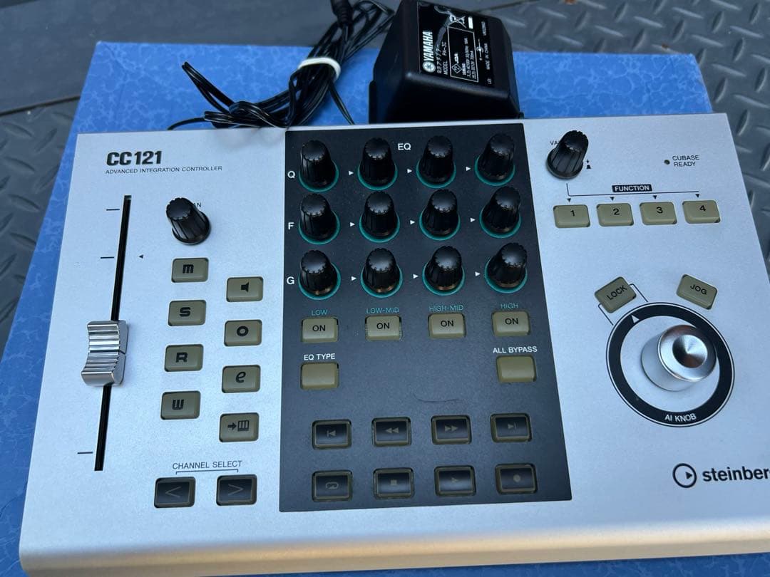 完動品 STEINBERG CC-121 CUBASE CONTROLLER Steinberg CC121 Advanced INT Controller | zZounds