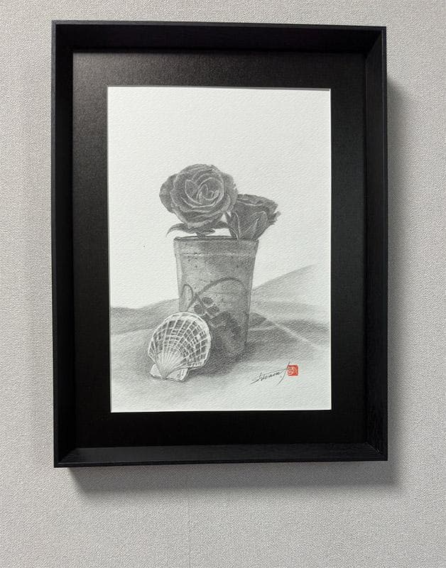 鉛筆アート「薔薇と二枚貝と陶器の湯呑」1点物、真筆 ZIG ILLUSTRATION BASIC SET3 筆ぺん 5本セット (IKTB-22/5V)
