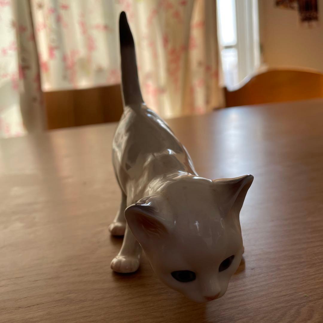 ロイヤルコペンハーゲン フィギュリン 猫 リヤドロ・ロイヤルコペンハーゲン・猫のフィギュリンを店頭にて販売