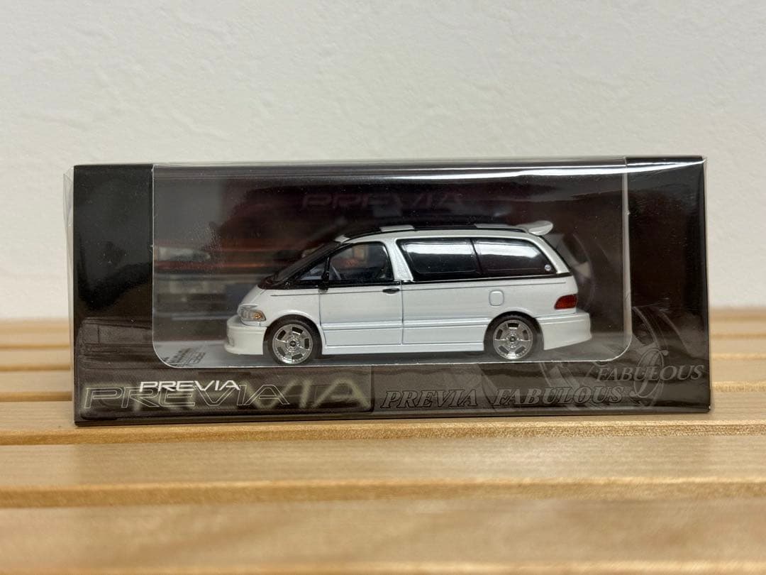 Fabulous 1/64 toyota previa (白) Fabulous 1/64 toyota previa (白) Fabulous 1/64 toyota previa (白