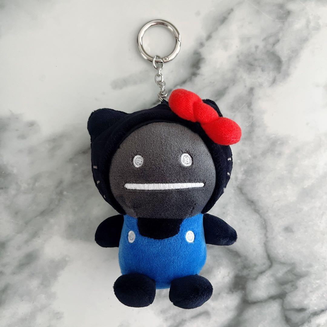 新品未使用 グラニフ ハローキティ おすわり HELLO SHADOW チャーム