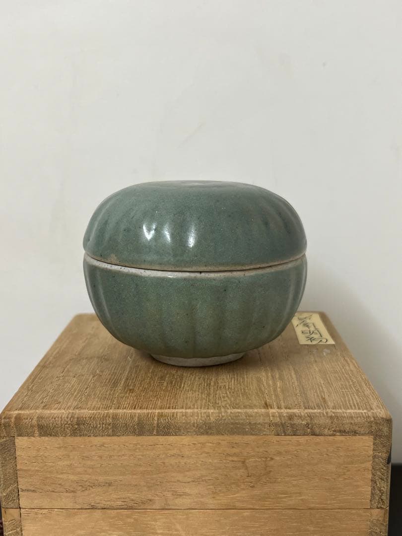 古美術•青磁香合•安南/明初　XG---008 清朝期 新渡 染付 青花香合 P556｜骨董店 のびる 古美術 骨董 和風建具