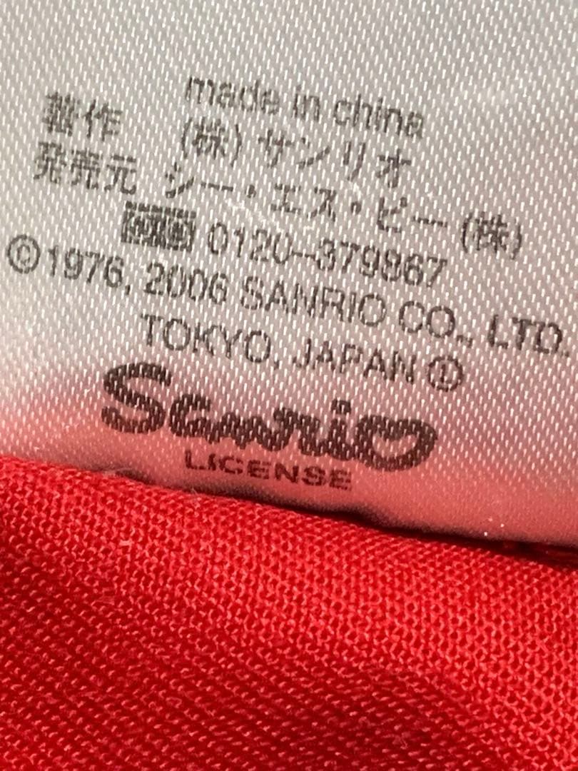 2006年製ハローキティ エプロン 赤刺繍 Sanrioサンリオ - メルカリ