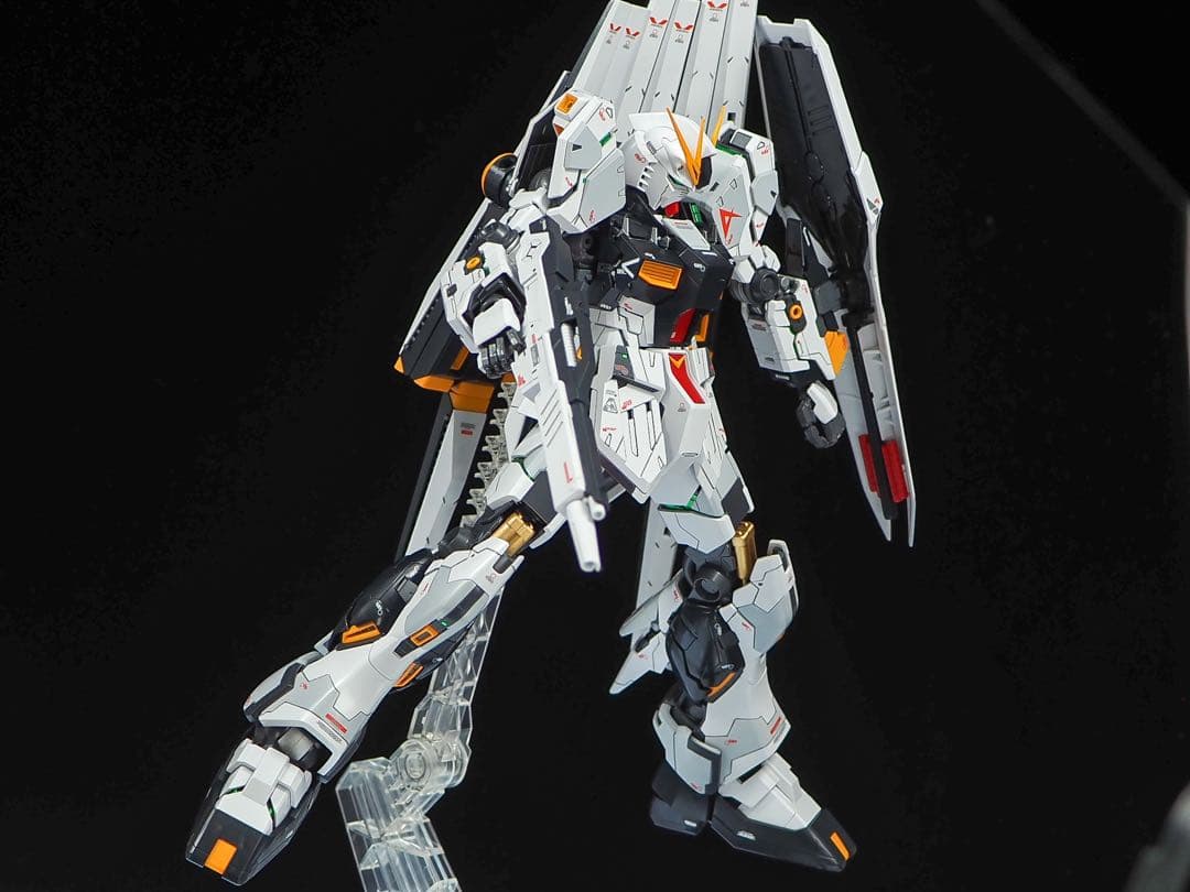 mg νガンダム ver.ka 全塗装 完成品 筋彫り マスキング 発光など