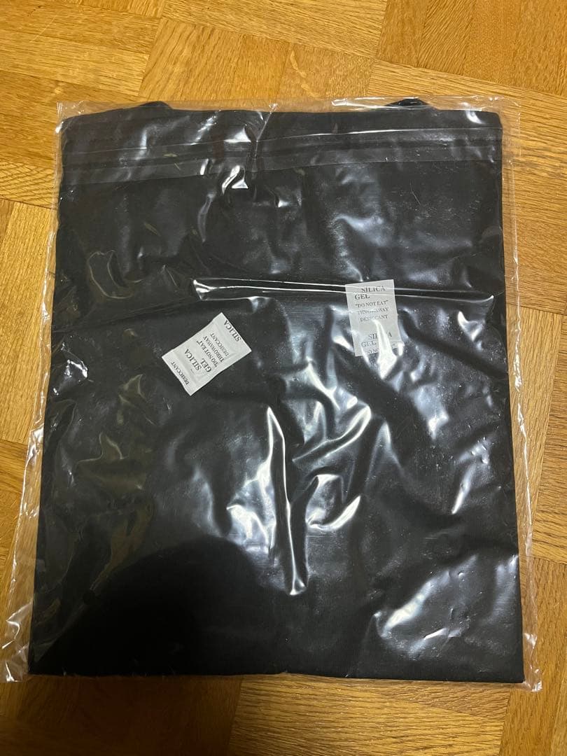 バウンディvaundyツアーグッズFUSION黒赤tシャツmサイズ - メルカリ