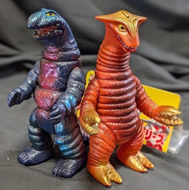 サドラー＆デットン　帰ってきたウルトラマン登場怪獣（ブルマァク復刻）２体セット 帰ってきたウルトラマン対サドラー！マルサン製とブルマァク製 | 怪獣