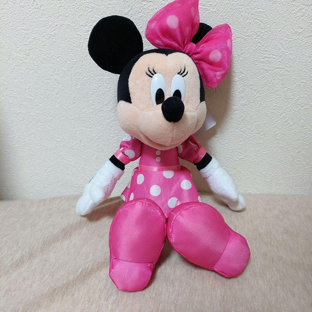 ディズニー★ミニーの日 ぬいぐるみチャーム 水玉 ピンク 香港 ディズニーランド ミニーマウス 水玉ピンク ぬいぐるみ キー