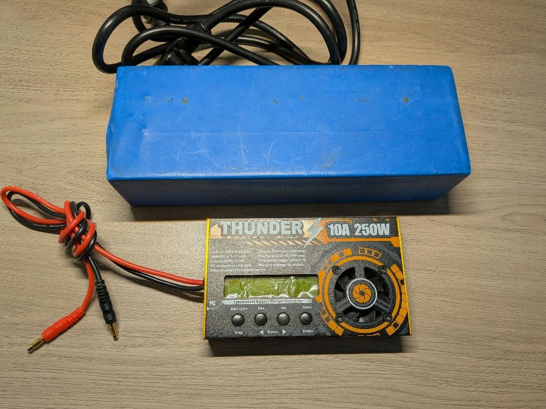 最終価格 thunder 充電器 安定化電源 アタッチメント セット ミニ四駆 サンダー充電器 放電 モーターならし 安定化電源 ミニ四駆｜Yahoo