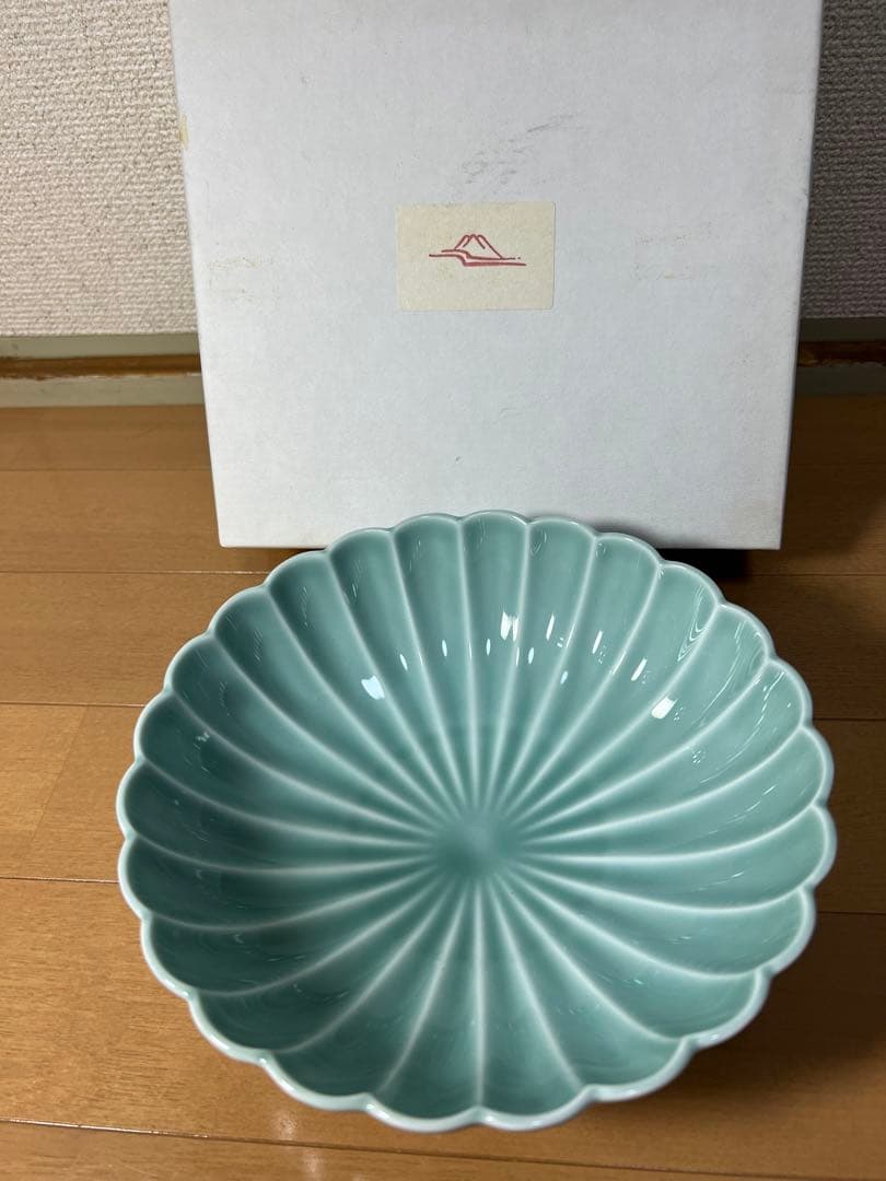 400 深川製磁　青磁　菊割鉢　未使用 深川製磁 青磁 菊割鉢 20cm 未使用 - メルカリ