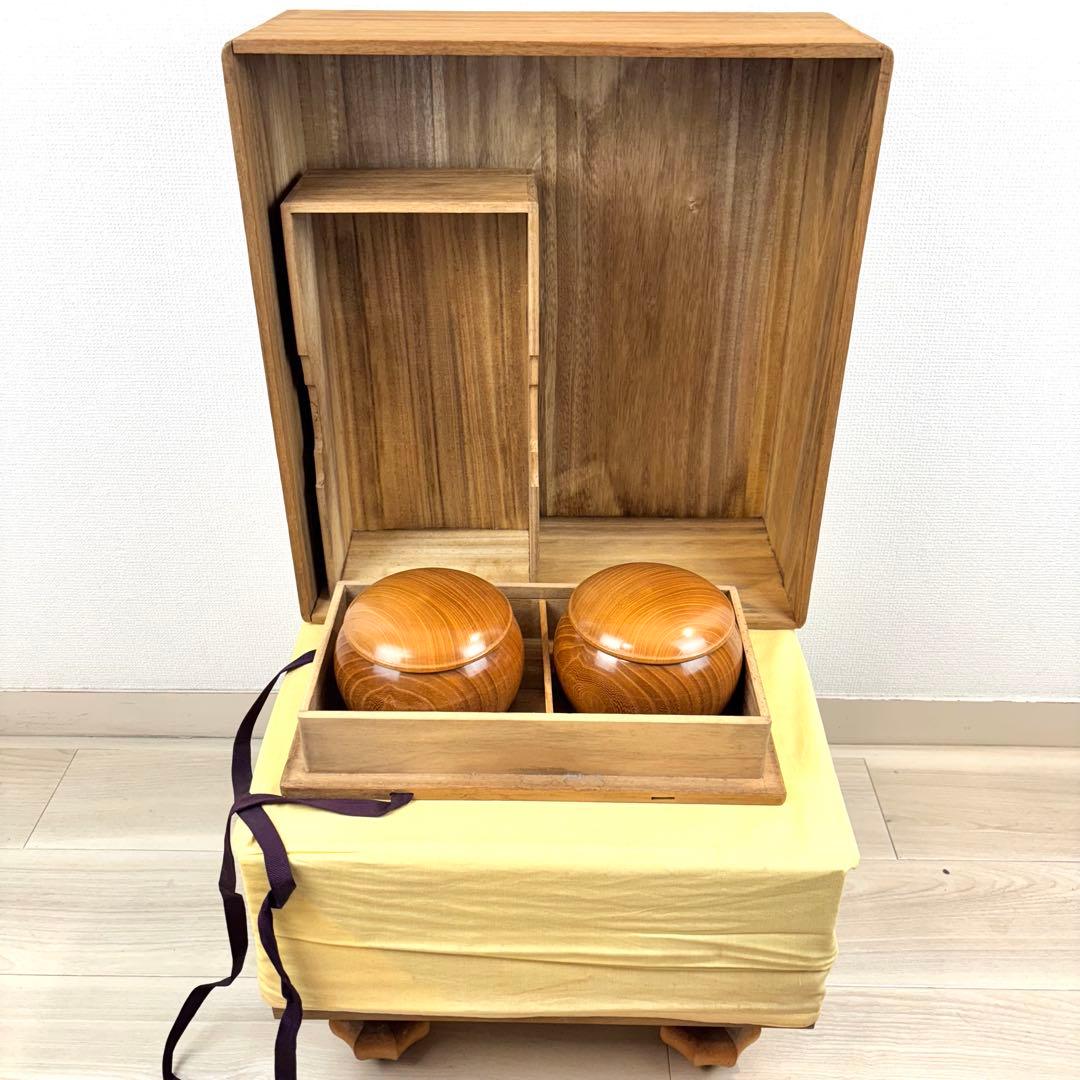 【美品】新榧　天地柾　碁盤蛤碁石号　碁笥セット 高級品　桐箱　碁盤へそ SET292】九州山地産本榧 四方柾 脚付碁盤セット（雪印35号、本桑碁笥