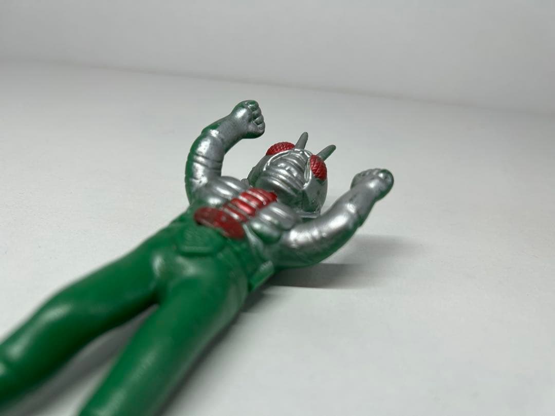 無版権 仮面ライダーV3 ミニソフビ 当時物 駄菓子屋 パチ 石森プロの