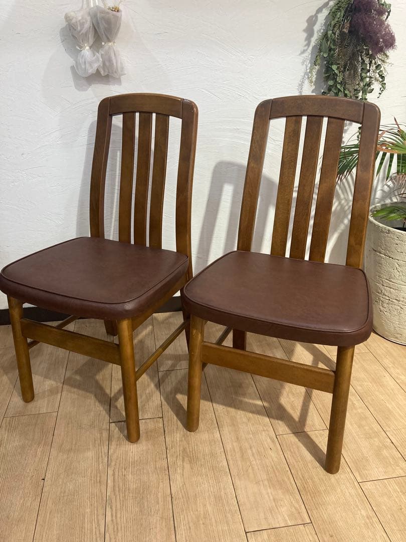 カリモク家具　ダイニングチェア　２脚セット カリモク家具（KARIMOKU FURNITURE） カリモク ダイニングセット4点 肘