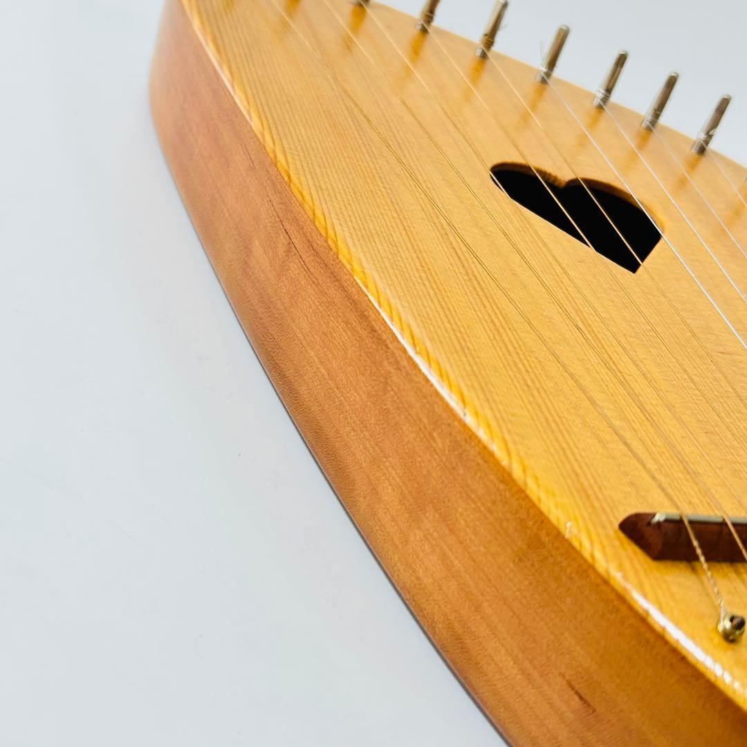 極美品】HARPS OF LORIEN キンダーハープ ハート ライアー - メルカリ