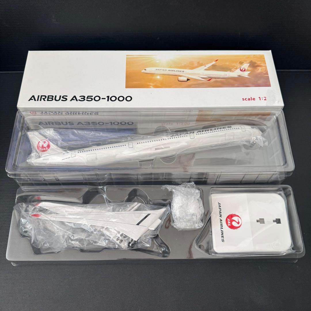 【極美品】A350-1000 JAL JA01WJ 1/200 www.JetCollector.com: JAL A350-1000XWB JA01WJ 1:200 Scale JC Wings