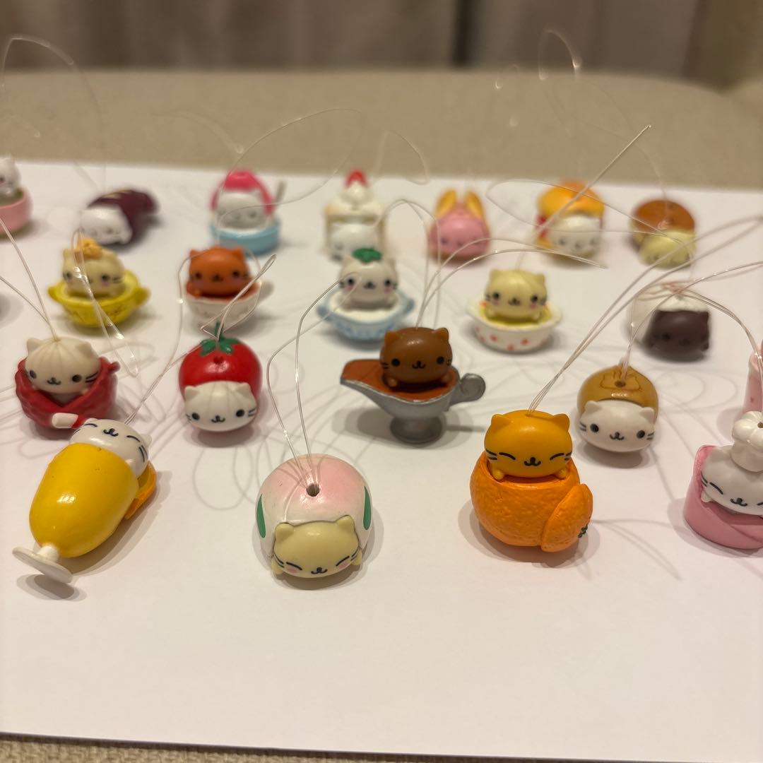 にゃんにゃんにゃんこ ストラップ キーホルダー - メルカリ