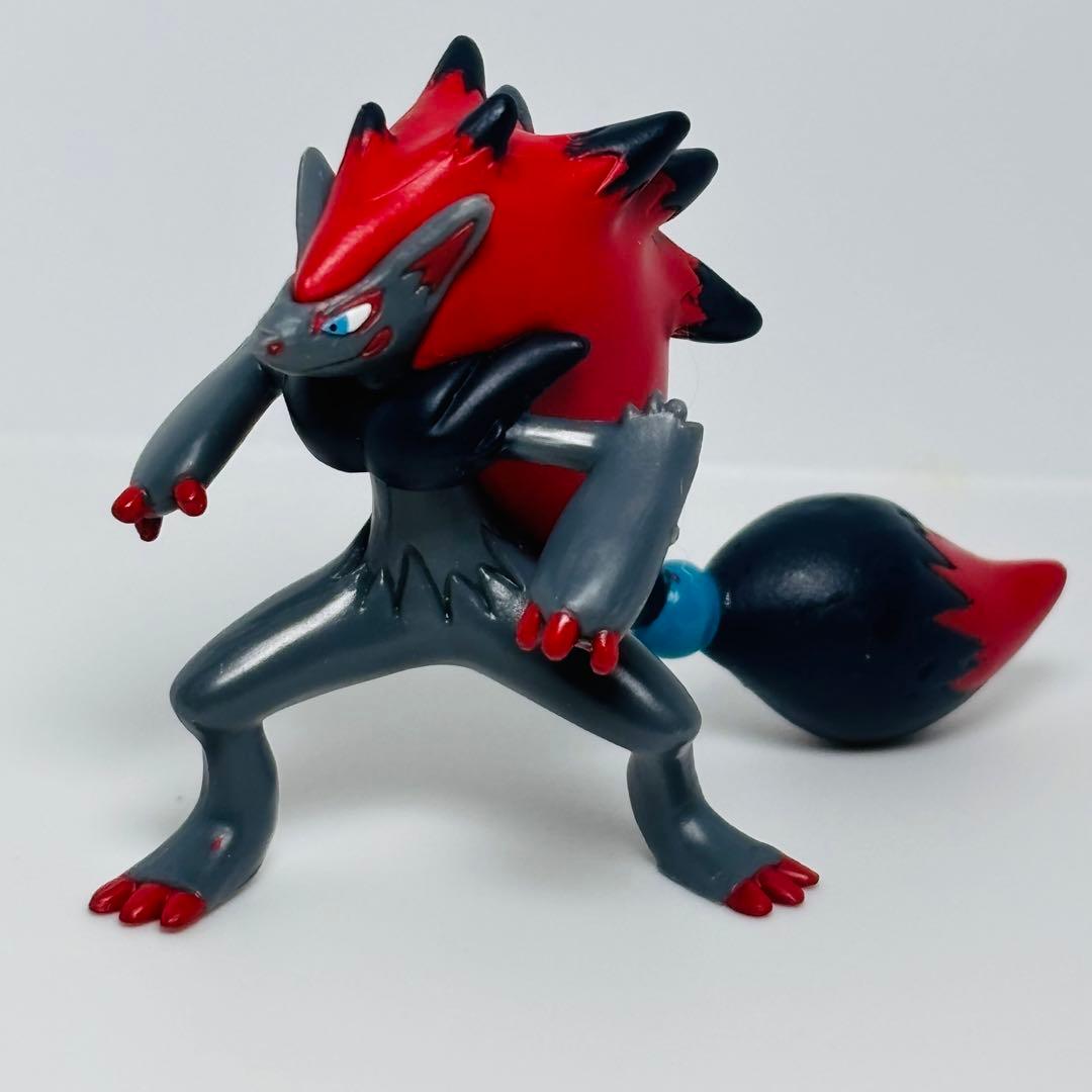 ① ゾロアーク モンコレ ミニフィギア フィギア レトロ 初代 - メルカリ
