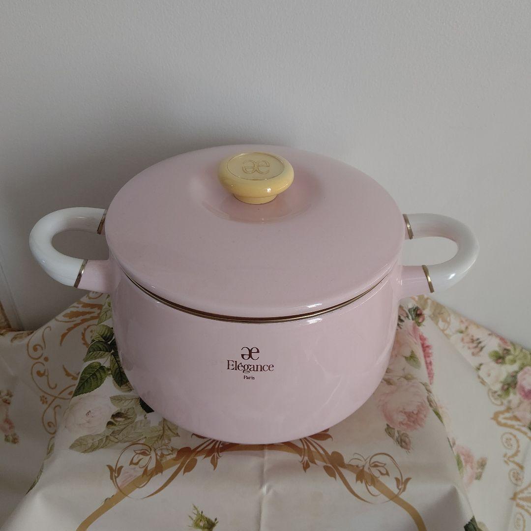 新品・未使用〉Eleganceエレガンスパリ ホーロー深型両手鍋 新品・未