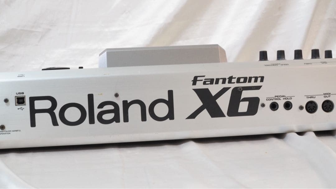 Roland Fantom-X6 シンセサイザー 動作確認済み ※液晶難あり - メルカリ