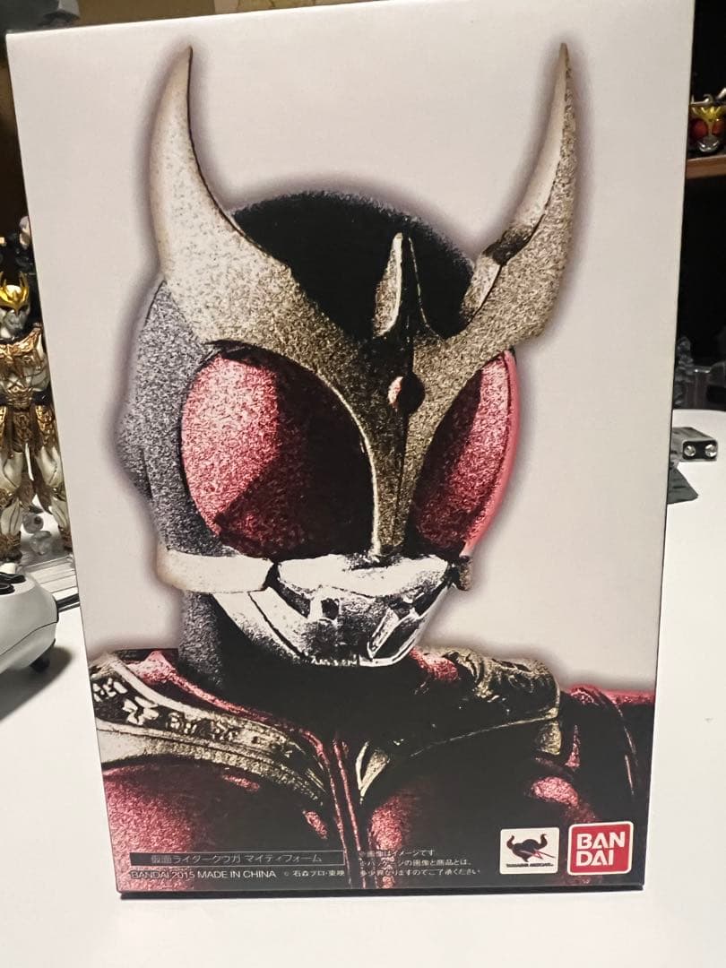 フィギュアーツ 真骨彫 仮面ライダークウガ　マイティフォーム Amazon.co.jp: TAMASHII NATIONS S.H.フィギュアーツ 仮面ライダー