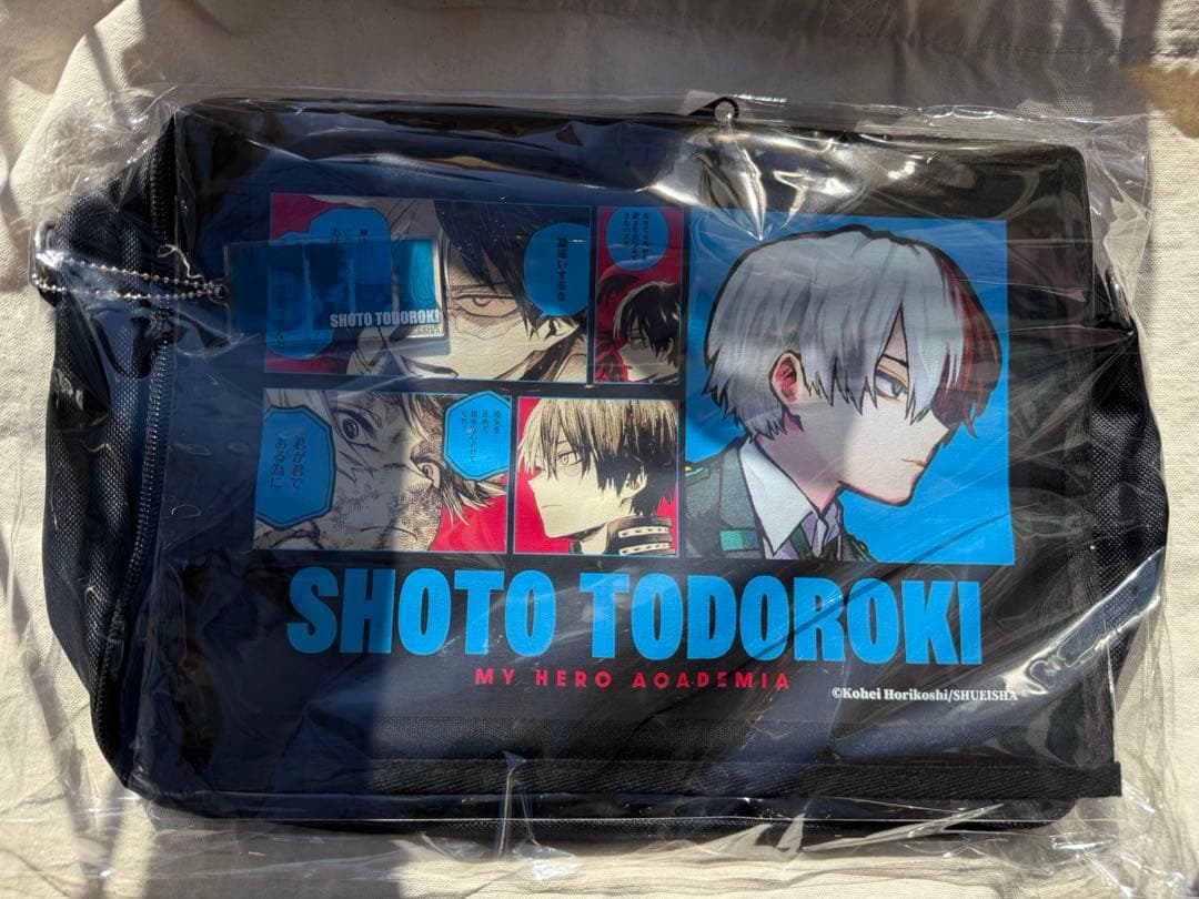 ヒロアカ　魅せ窓☆ショルダーバッグ　特製アクリルチャーム付き　轟焦凍 僕のヒーローアカデミア』魅せ窓☆ショルダーバッグ （特製アクリル