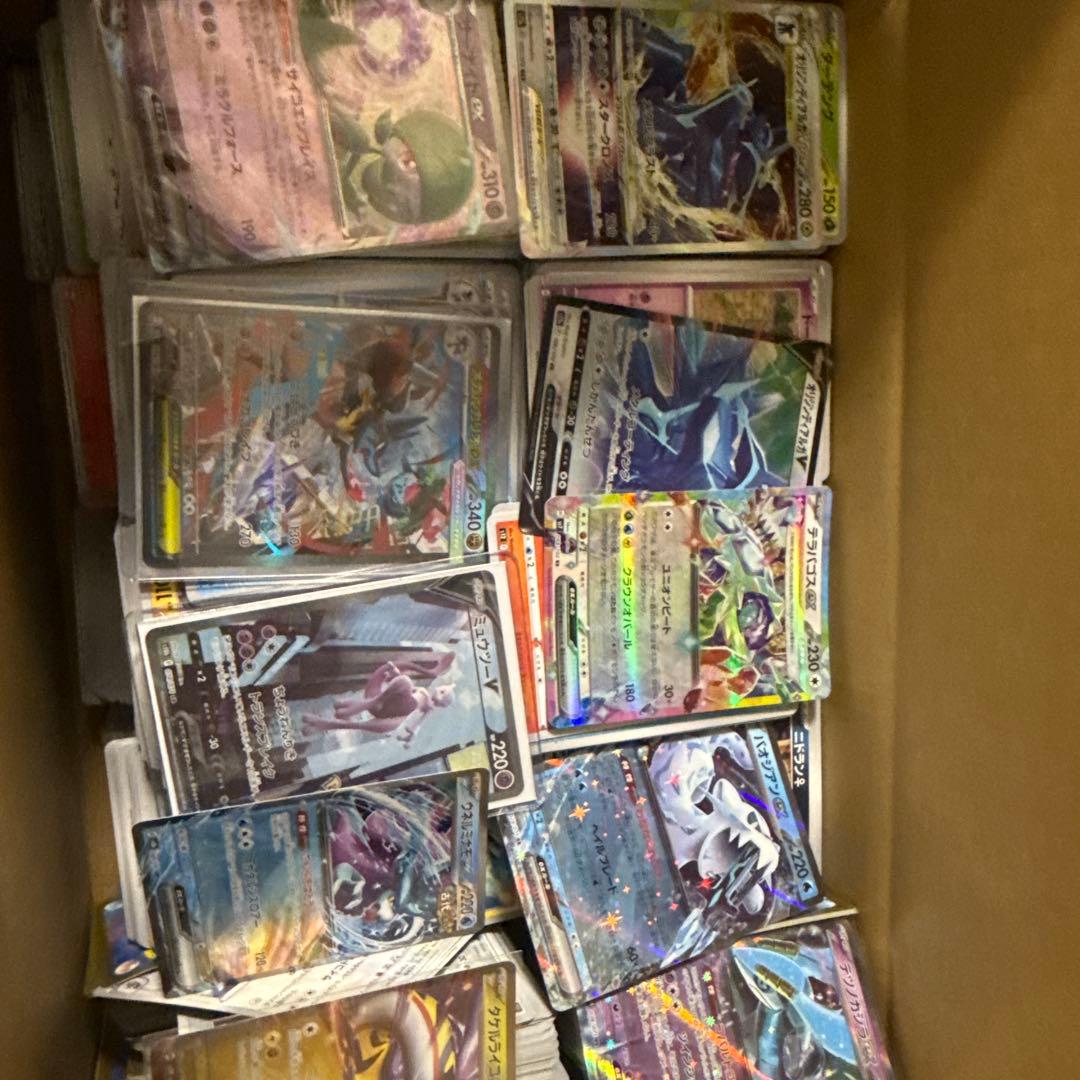 ち*ゃ様 ポケモンカード引退品　相場1万7000相当➕5.5キロのキラカード含む シャイニートレジャー】狙うは8万円の高級ポケモンカードのみ！行くぞ