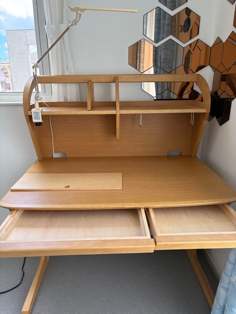 karimoku 学習机 LEDライト付き カリモク家具（KARIMOKU FURNITURE） カリモク 学習机 LEDスタンド