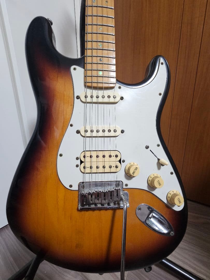 Fender USA 初期American Deluxe 中古】FENDER USA / American Deluxe Stratocaster Maple Olympic