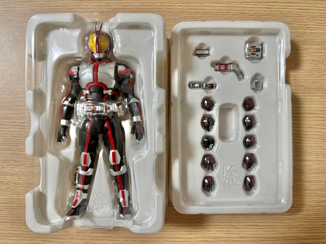 【開封済美品】S.H.Figuarts（真骨彫製法） 仮面ライダーファイズ