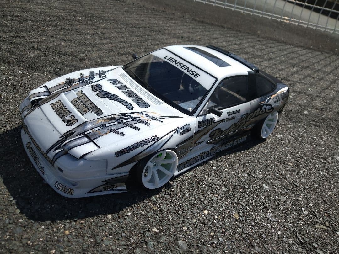 アディクション D-MAX 180SX 製作済新品ラジコンボディ - メルカリ