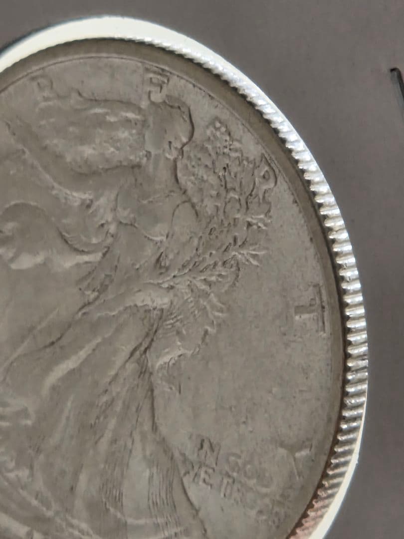 稀少年号)アメリカ ウォーキング リバティ 50セント銀貨 1933 S - メルカリ