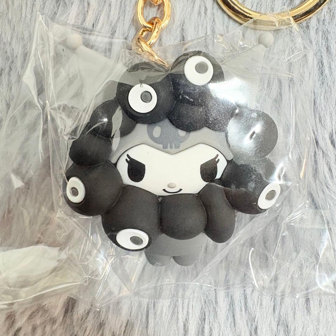 サンリオ クロミ 黒ミャクミャク キーホルダー 万博会場限定 - メルカリ