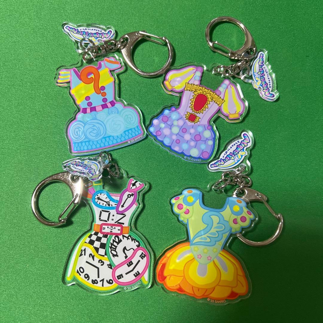 ミラクルギフトパレード アクリルキーホルダー - メルカリ