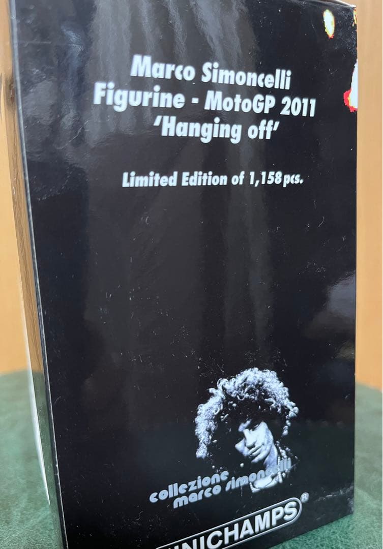 M.Simoncelli Figurine 'Hanging Off' - メルカリ