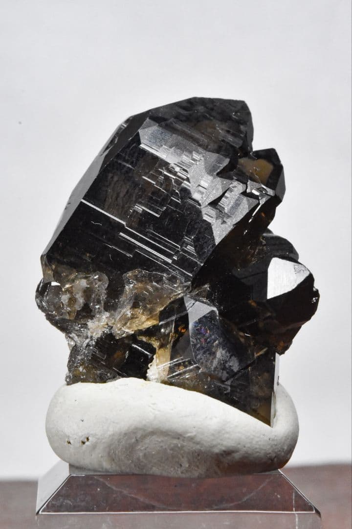 ★ガウリシャンカール産 モリオングインデル 死臭がしない石」ガウリシャンカール産グインデル水晶 – kuwa works