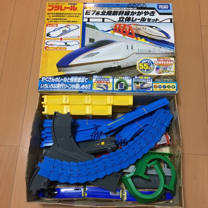 プラレール E7系北陸新幹線かがやき 立体レールセット おまけ付き